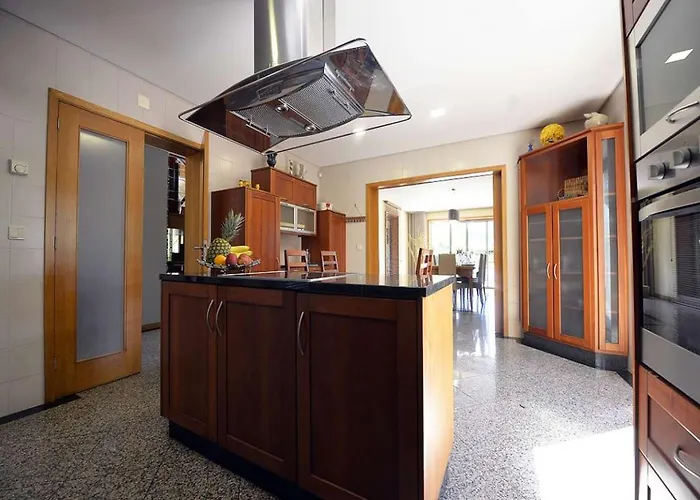 Tasteful Braga 4 Bedrooms Helena Private Pool Villa Esposende