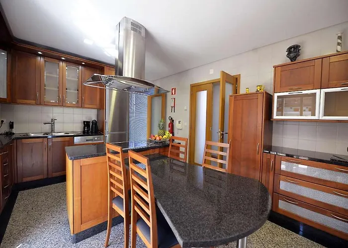 Tasteful Braga 4 Bedrooms Helena Private Pool Villa