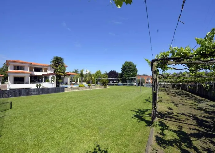 Tasteful Braga 4 Bedrooms Helena Private Pool Villa Esposende