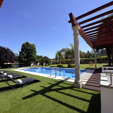 Tasteful Braga 4 Bedrooms Helena Private Pool Close To Amenities