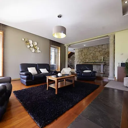 Tasteful Braga 4 Bedrooms Helena Private Pool *