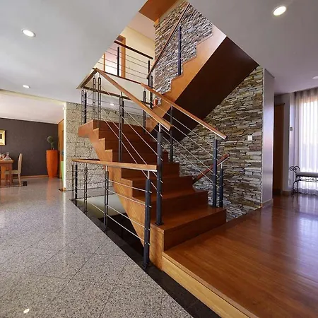 Tasteful Braga 4 Bedrooms Helena Private Pool * 에스포센데