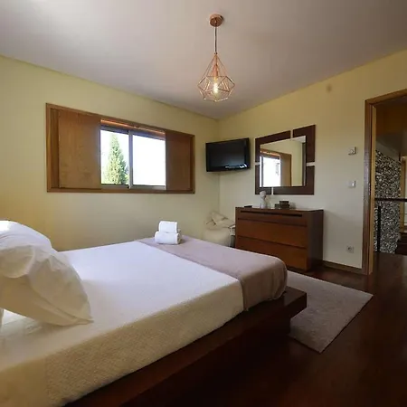 Tasteful Braga 4 Bedrooms Helena Private Pool 빌라 에스포센데