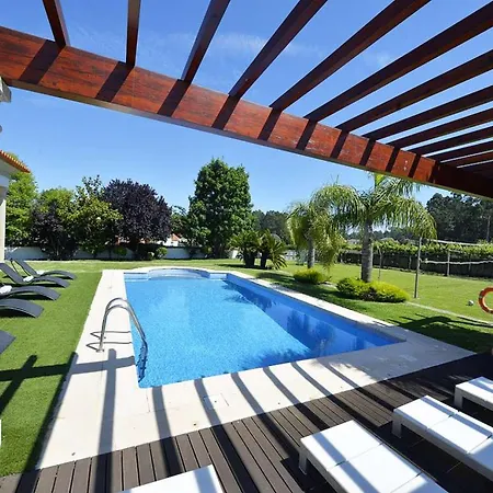 Tasteful Braga 4 Bedrooms Helena Private Pool