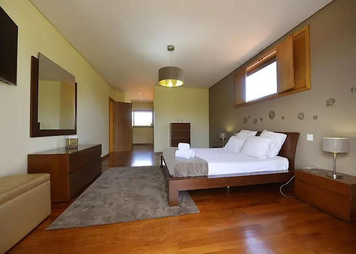 Tasteful Braga 4 Bedrooms Helena Private Pool Villa Esposende