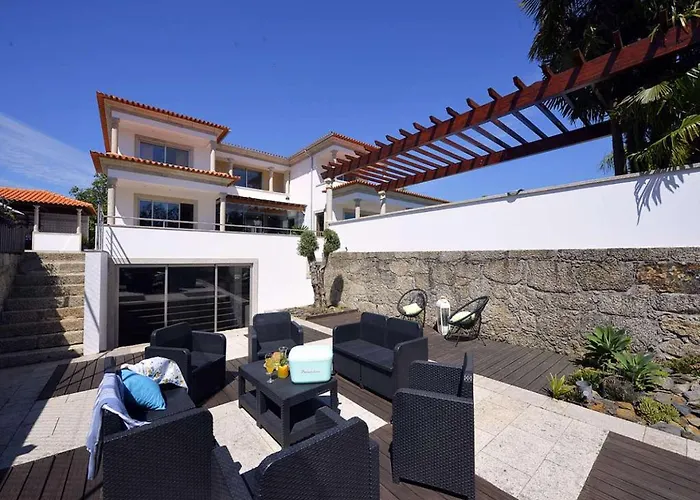 Tasteful Braga 4 Bedrooms Helena Private Pool Villa
